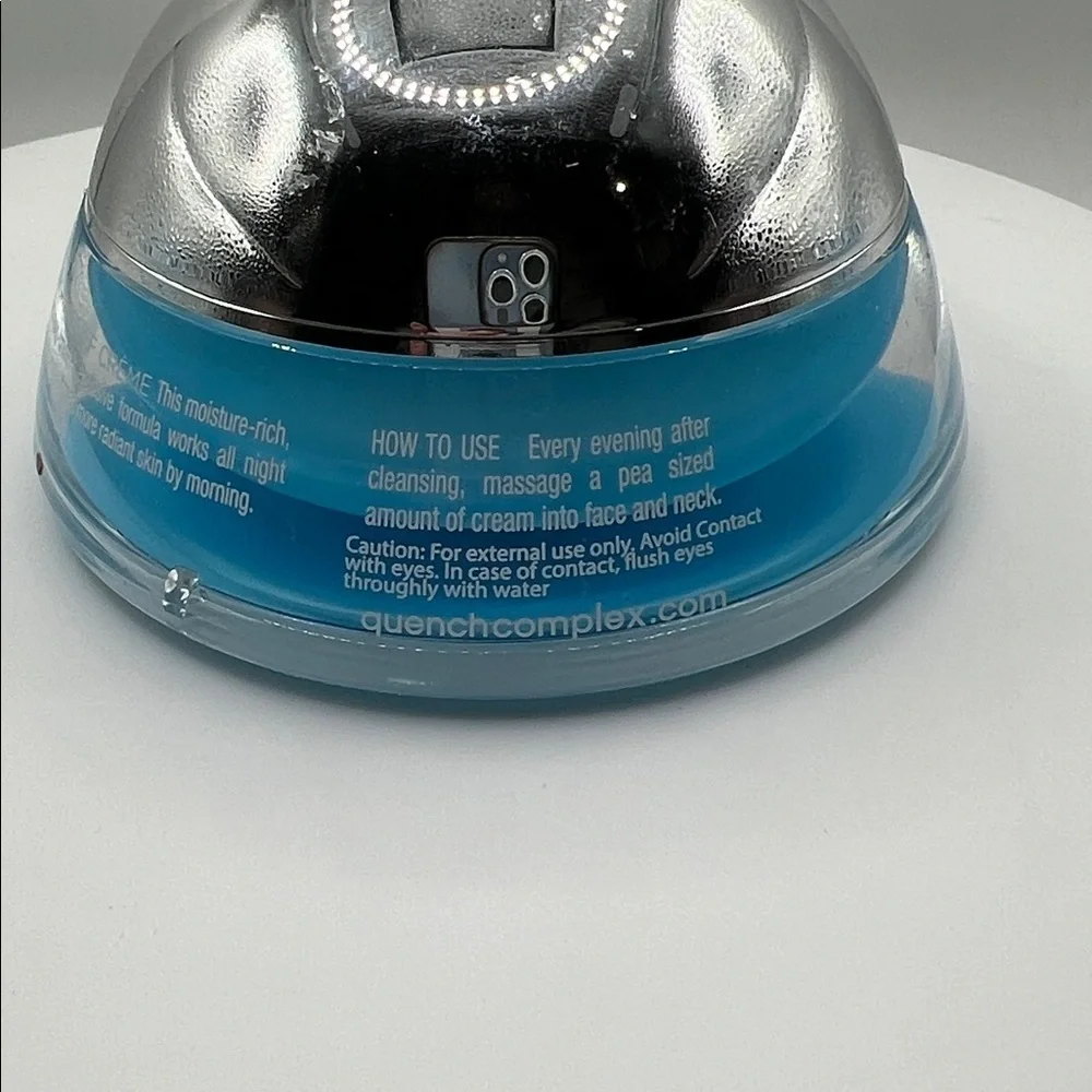 Quench Complex Night Relief Creme